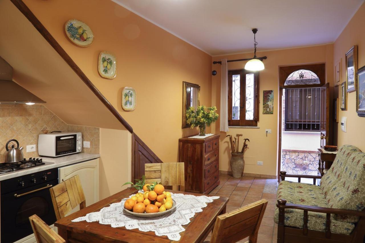شقة Casa Antico Borgo Cuseni تاورمينا المظهر الخارجي الصورة